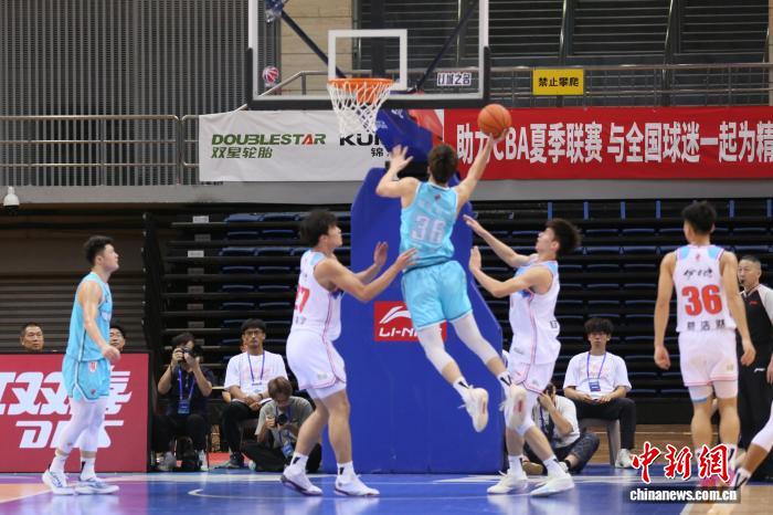 2025年CBA夏季联赛青岛站揭幕战：青岛国信制药