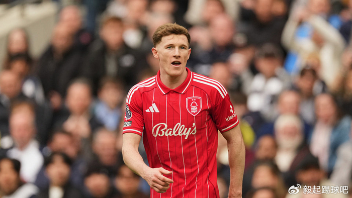 安德森晒合照倾向曼联 曼城争夺遇挑战