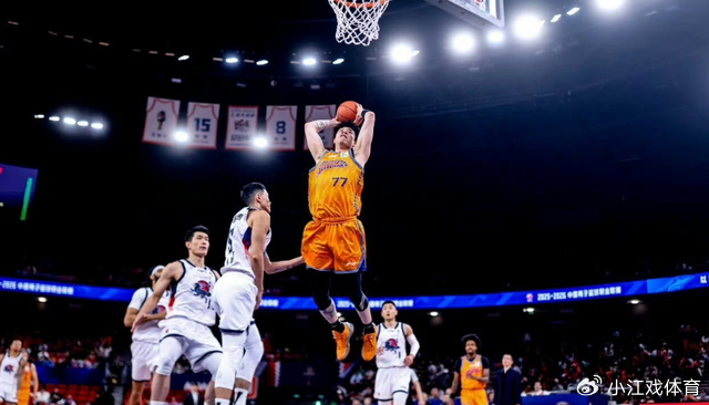 上海男篮冲击17连胜迎战宁波富邦