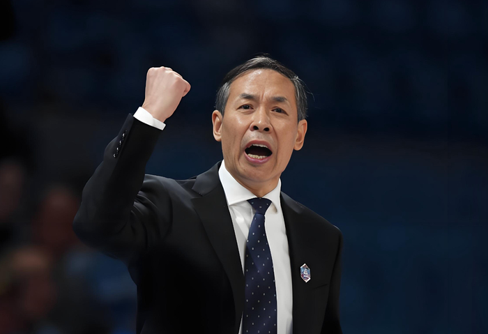 李楠禁赛三年终解封 将助许利民冲击CBA总冠军