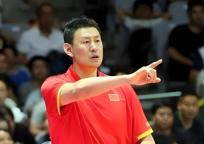 李楠禁赛三年终解封 将助许利民冲击CBA总冠军